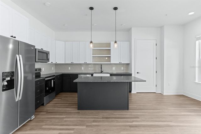 3812 FERN HOLLOW PLACE, Tampa, FL 33614