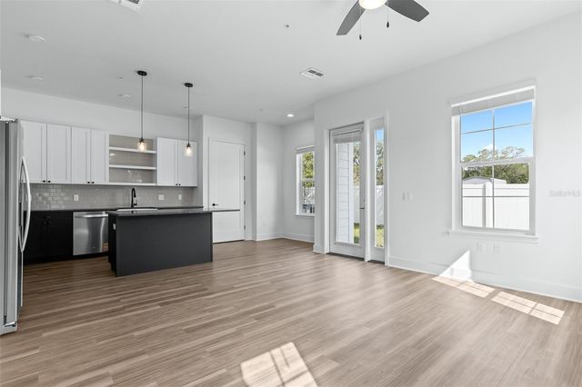 3812 FERN HOLLOW PLACE, Tampa, FL 33614