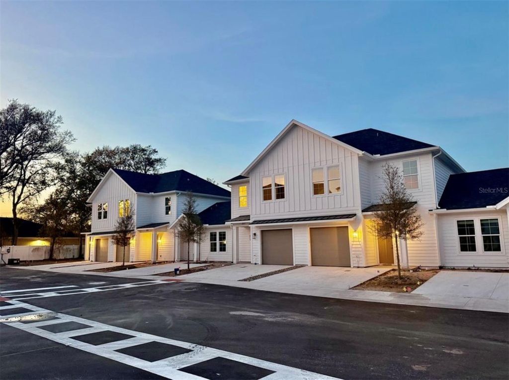 3812 FERN HOLLOW PLACE, Tampa, FL 33614