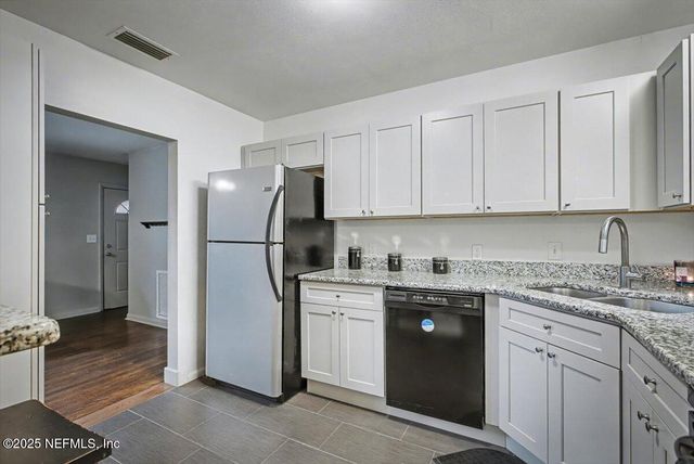 3742 BARMER Drive, Jacksonville, FL 32210