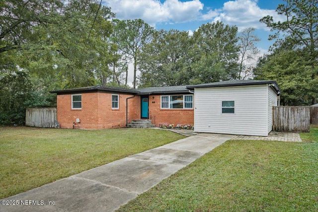 3742 BARMER Drive, Jacksonville, FL 32210