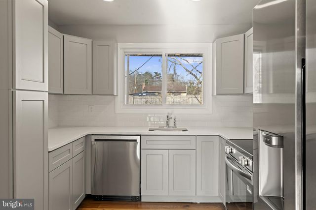 376 WILDROSE ST, Browns Mills, NJ 08015