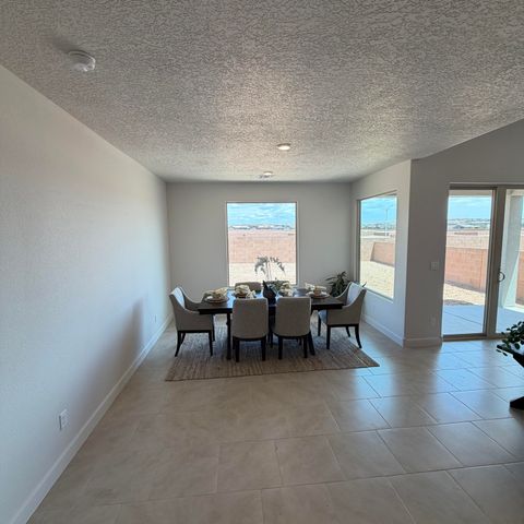 2427 Marble Avenue NE, Rio Rancho, NM 87144