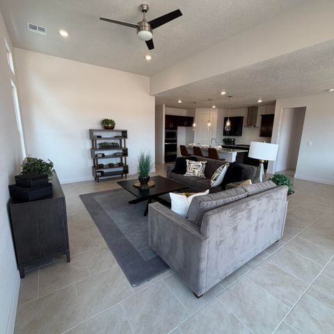 2427 Marble Avenue NE, Rio Rancho, NM 87144