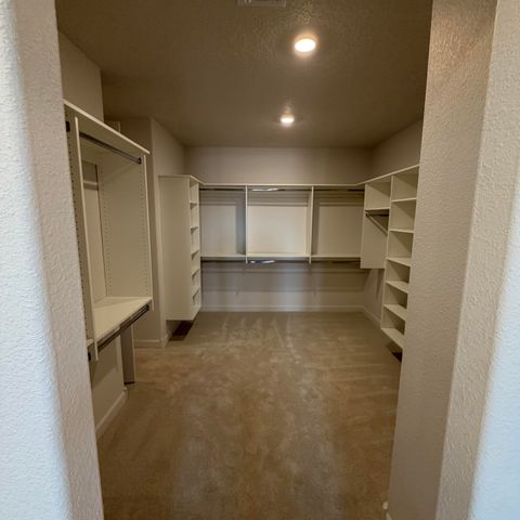 2427 Marble Avenue NE, Rio Rancho, NM 87144
