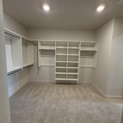 2427 Marble Avenue NE, Rio Rancho, NM 87144