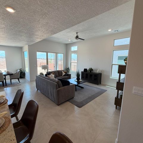 2427 Marble Avenue NE, Rio Rancho, NM 87144