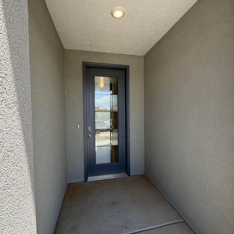 2427 Marble Avenue NE, Rio Rancho, NM 87144