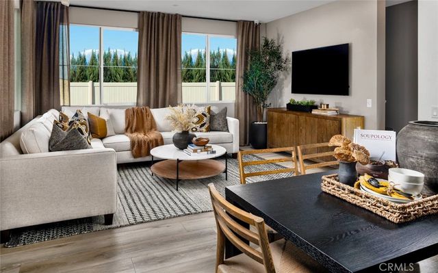 4154 S S. WILDFLAX PASEO 111, Ontario, CA 91761