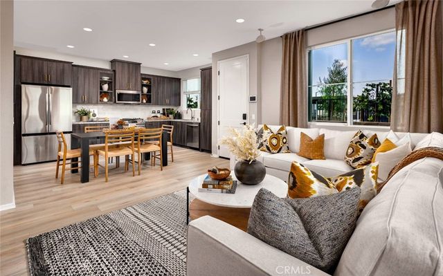 4154 S S. WILDFLAX PASEO 111, Ontario, CA 91761