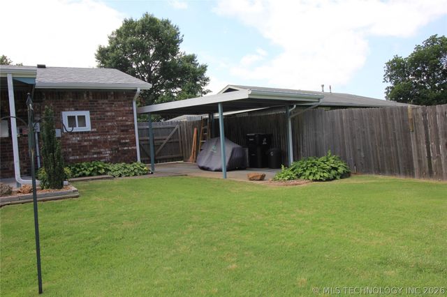 2042 W Toledo Street, Broken Arrow, OK 74012