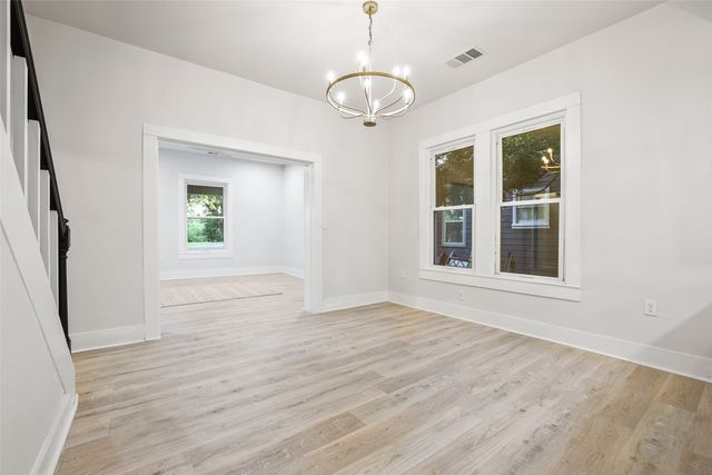 431 E Hull Street, Denison, TX 75021