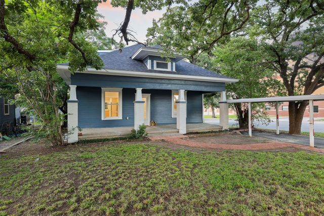 431 E Hull Street, Denison, TX 75021
