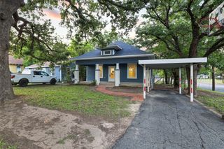 431 E Hull Street, Denison, TX 75021