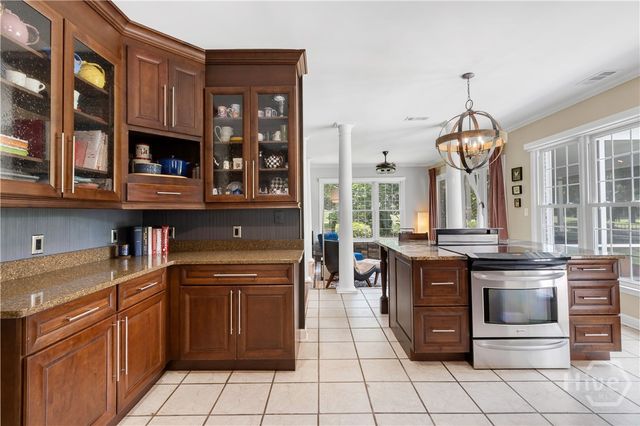 3 Pine Lakes Point, Savannah, GA 31405