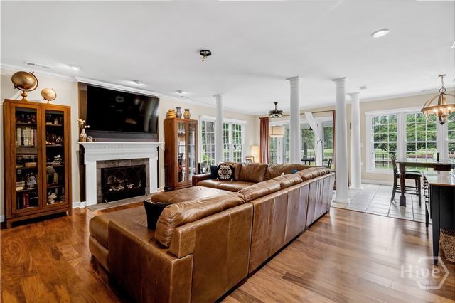 3 Pine Lakes Point, Savannah, GA 31405