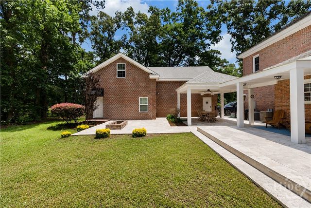 3 Pine Lakes Point, Savannah, GA 31405