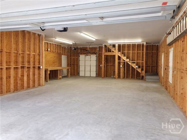 3 Pine Lakes Point, Savannah, GA 31405