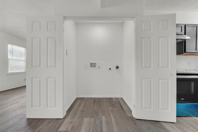 2682 Wasina Drive, Farmers Branch, TX 75234
