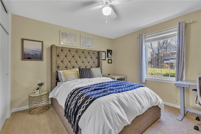 610 Maple Ln 1, Sewickley, PA 15143