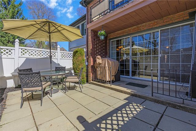 610 Maple Ln 1, Sewickley, PA 15143
