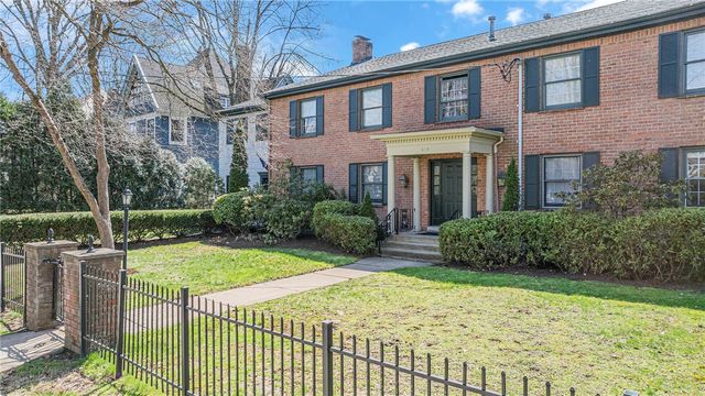 610 Maple Ln 1, Sewickley, PA 15143