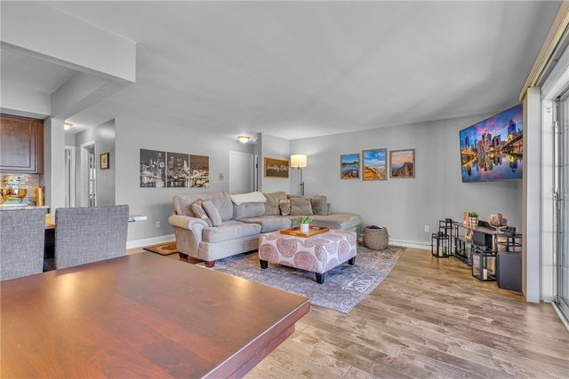610 Maple Ln 1, Sewickley, PA 15143