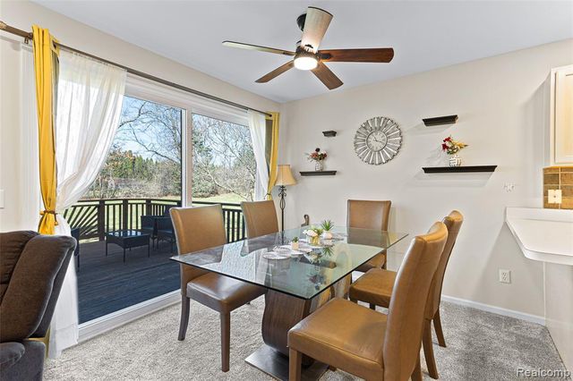 1033 Calpernia, Wixom, MI 48393
