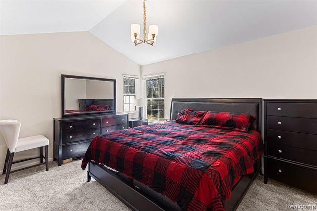 1033 Calpernia, Wixom, MI 48393