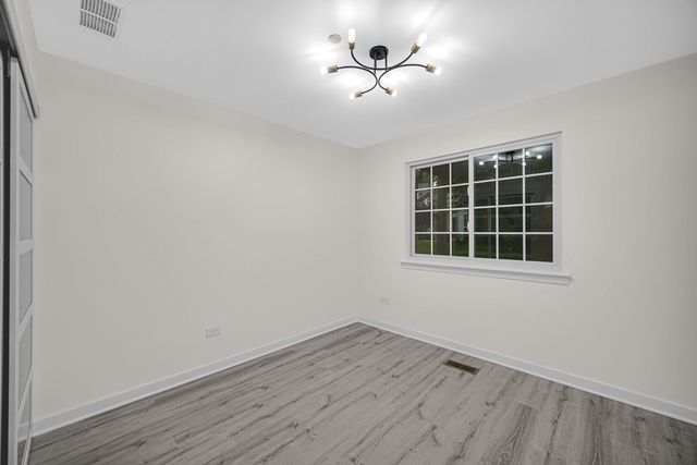 445 Cromwell Circle 1, Bartlett, IL 60103