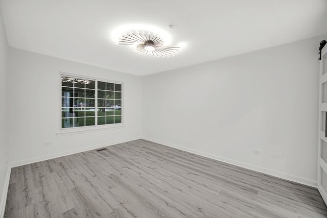 445 Cromwell Circle 1, Bartlett, IL 60103