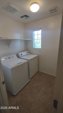 2218 S BUCKAROO Trail, Gilbert, AZ 85295