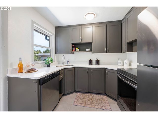 4536 Se 97TH Ave, Portland, OR 97266