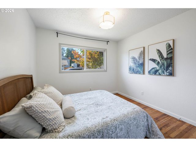 4536 Se 97TH Ave, Portland, OR 97266