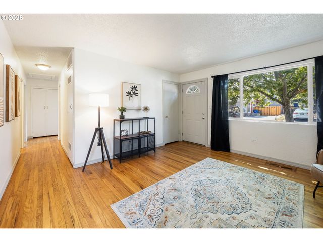 4536 Se 97TH Ave, Portland, OR 97266
