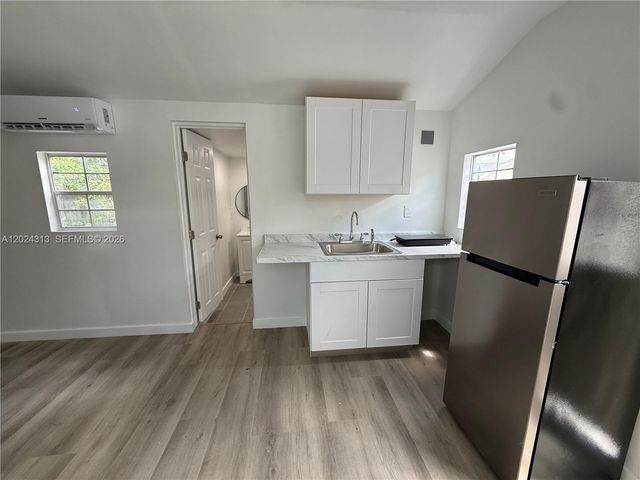 3101 NW 6th St 0, Miami, FL 33125