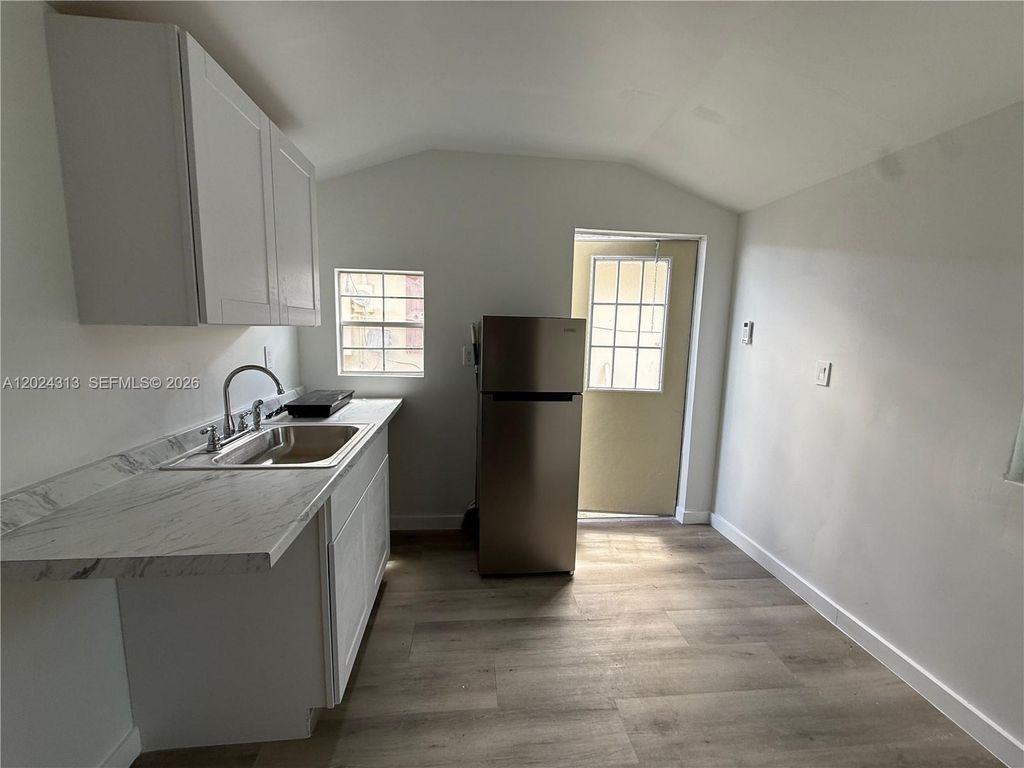 3101 NW 6th St 0, Miami, FL 33125