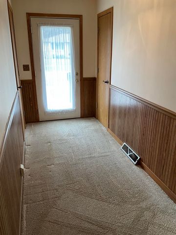 2011 S Sherman Street, Bay City, MI 48708