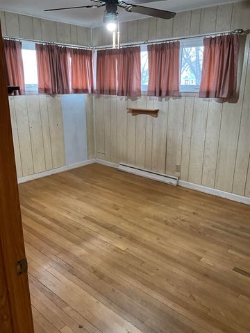 2011 S Sherman Street, Bay City, MI 48708