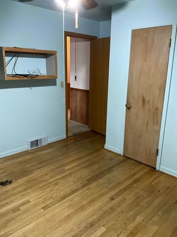 2011 S Sherman Street, Bay City, MI 48708