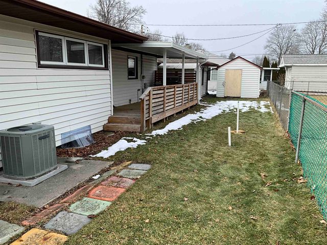 2011 S Sherman Street, Bay City, MI 48708