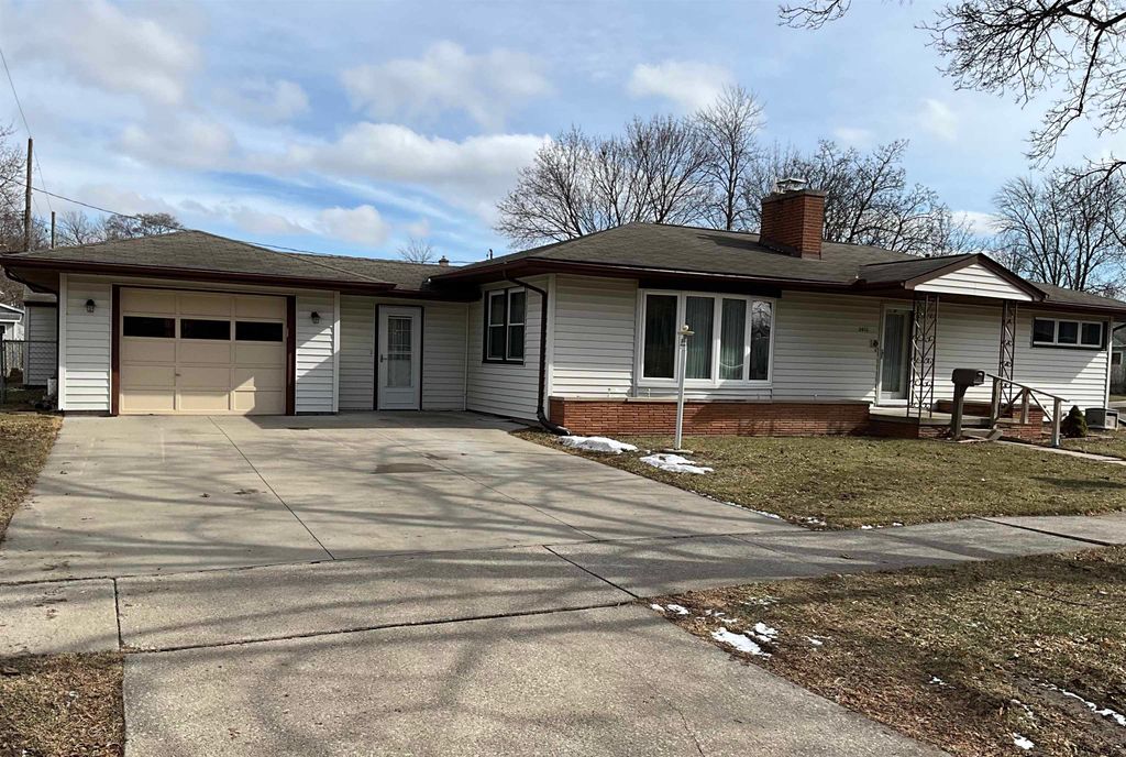 2011 S Sherman Street, Bay City, MI 48708