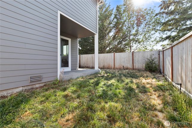 18302 34th Avenue Ct E, Tacoma, WA 98446
