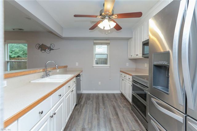718 14th St Apt B, Virginia Beach, VA 23451