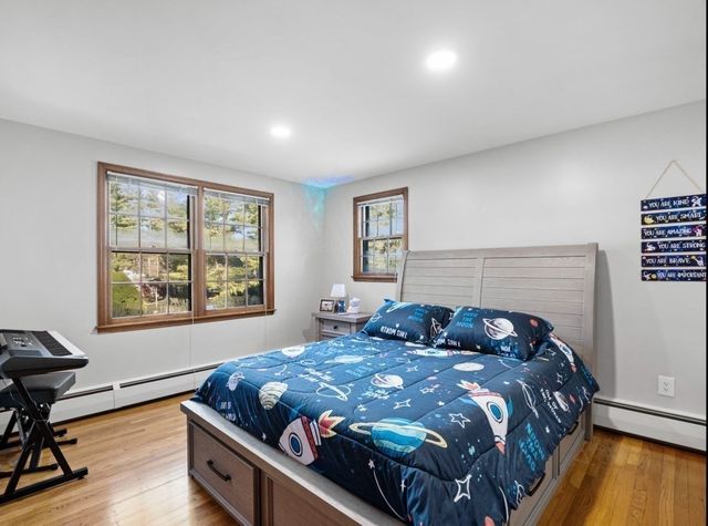 38 Fort Sumter Dr, Holden, MA 01520