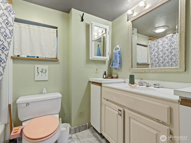 5821 3rd Avenue NW, Seattle, WA 98107