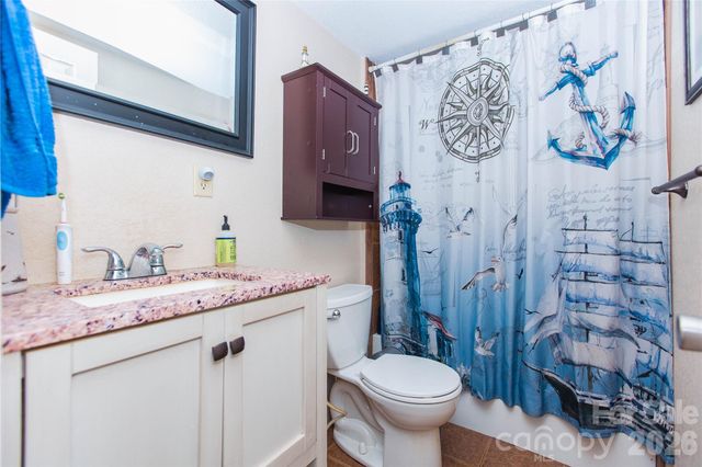 839 Hidden View Loop, Marion, NC 28752