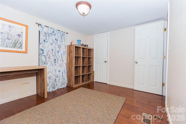 839 Hidden View Loop, Marion, NC 28752