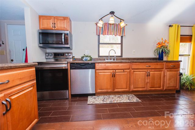 839 Hidden View Loop, Marion, NC 28752