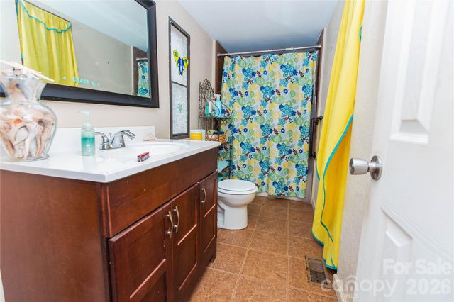 839 Hidden View Loop, Marion, NC 28752